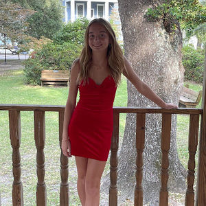 Meet your Posher, Hailey